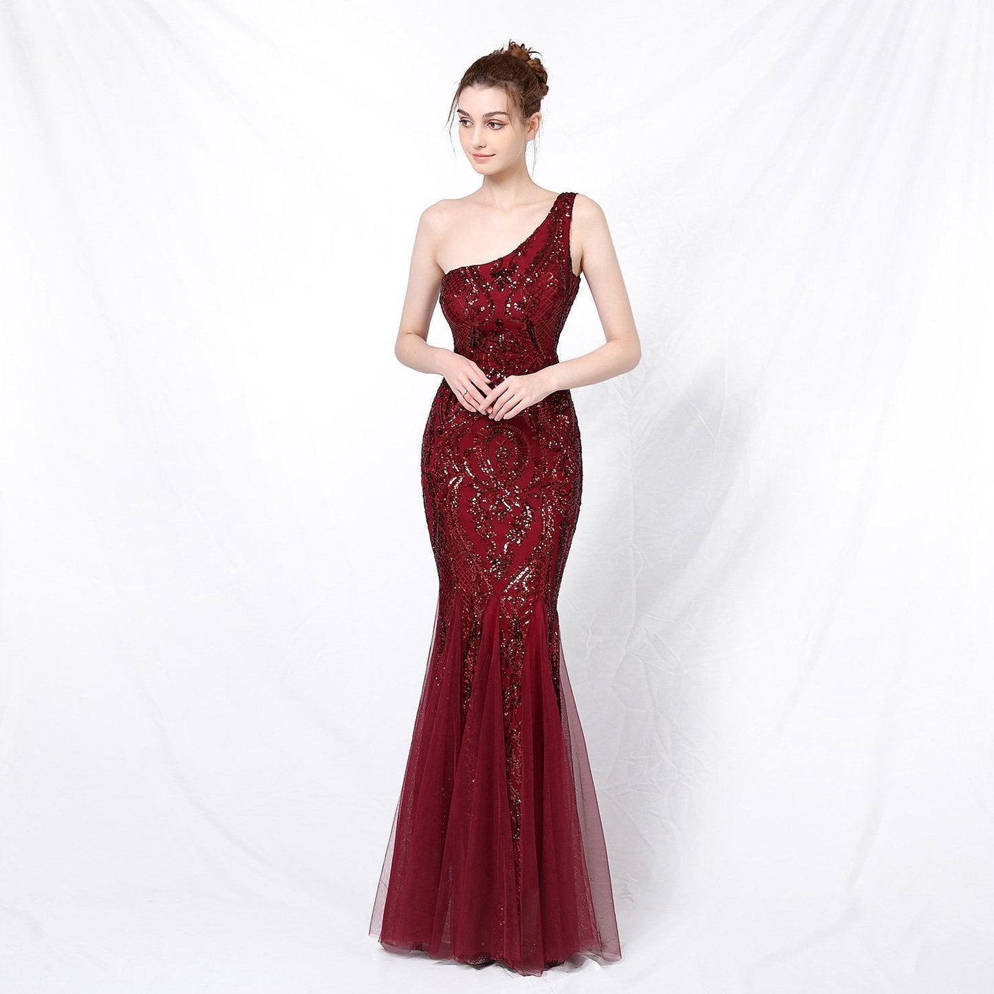 Backless Fishtail Evening Dress with Waist Detail I Ideal for All Seasons